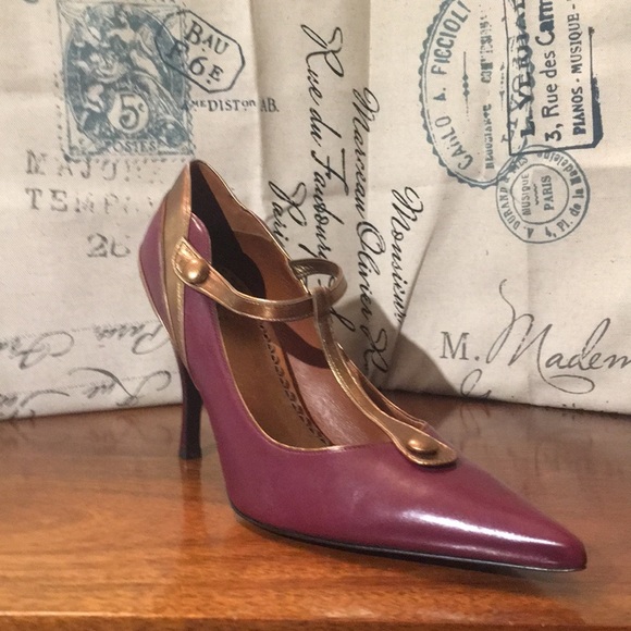 Never worn J. Vincent Bordeaux strap pumps - Picture 1 of 5